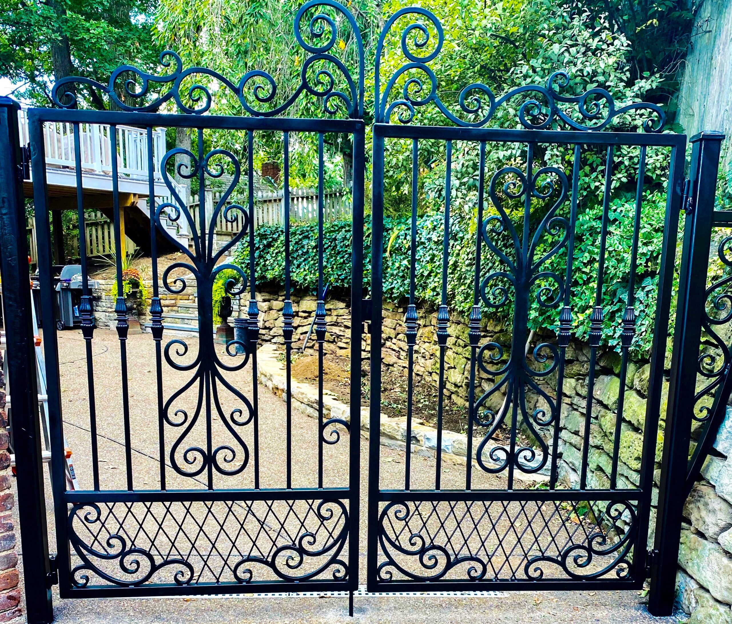 Traditional Gates – Fishpond Ironworks